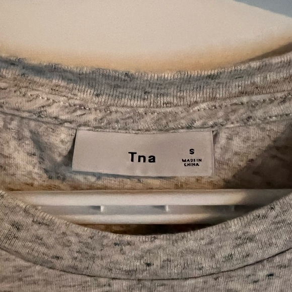 TNA grey t-shirt. - Picture 3 of 3